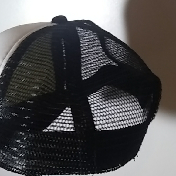 Hat - Picture 3 of 4